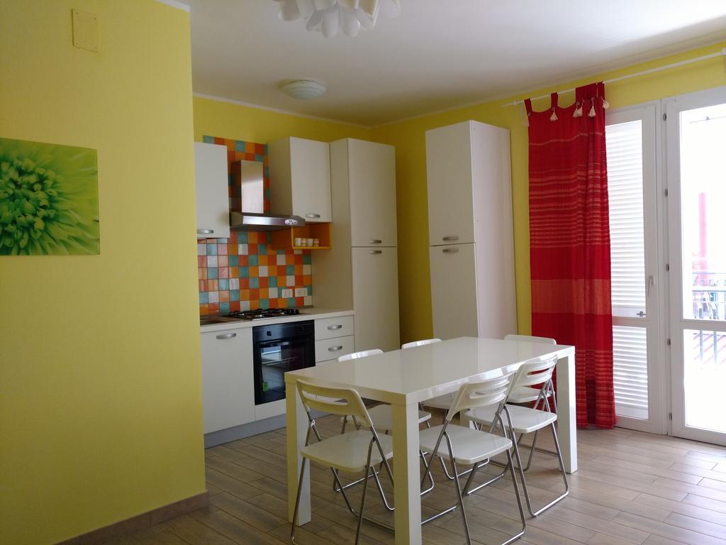 Icaro Apartment Letojanni Exterior photo